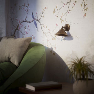 Brass wall-mounted light, vintage design with adjustable joint, elegant and functional interior lighting by Ghidini 1849 - Finish: OAS Antique Brass