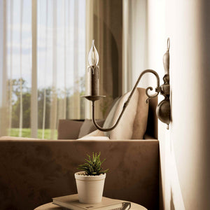 Flemish style brass wall lamp with decorative sphere and curved arm, classic design for interior lighting - Finish: OAS Antique Brass