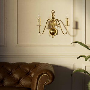 Flemish double brass wall lamp with central decorative sphere and symmetrical arms, classic design for interior lighting - Finish: OLV Polished Brass