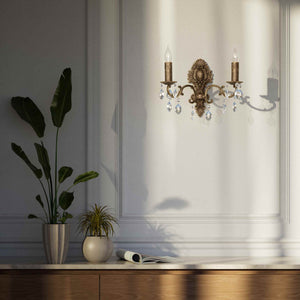 Baroque brass wall lamp with two lights and crystal pendants by Ghidini 1849 - Finish: OAS Antique Brass