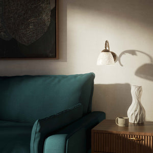 Classic brass wall lamp with a speckled white shade, vintage style for interiors by Ghidini 1849 - Finish: OAS Antique Brass