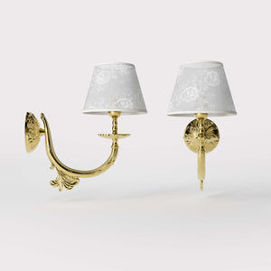 Classical brass wall lamp with decorated white fabric shade, curved arm and ornamental rosette, traditional floral details - Finish: OLV Polished Brass