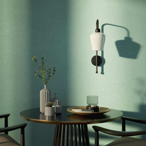 Vintage brass and white glass wall lamp, elegant lighting for refined interiors by Ghidini 1849 - Finish: ONO Matt Black