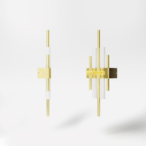 Brass wall lamp with two lights, compatible with OSRAM S14D bulbs, geometric design by Ghidini 1849 - Finish: OLV Polished Brass