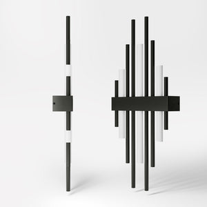 Brass wall lamp with vertical lines for modern and luxurious interiors by Ghidini 1849 - Finish: ONO Matt Black