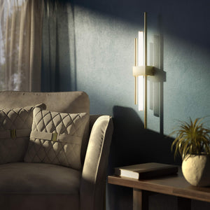 Contemporary brass wall light with parallel bars and minimalist design, ideal for modern interiors by Ghidini 1849 - Finish: OBV Bronze Satin Light Brass