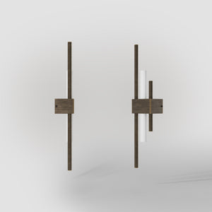 Wall lamp in brass with geometric design, clean and elegant lines, ideal for modern and sophisticated interiors by Ghidini 1849 - Finish: OBM Bronze Satin Matt Brass