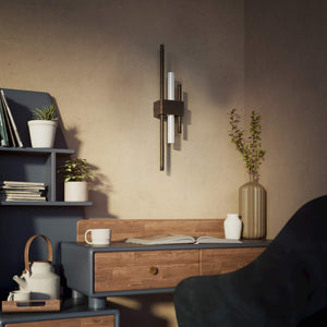 Wall lamp in brass with geometric design, clean and elegant lines, ideal for modern and sophisticated interiors by Ghidini 1849 - Finish: OBM Bronze Satin Matt Brass