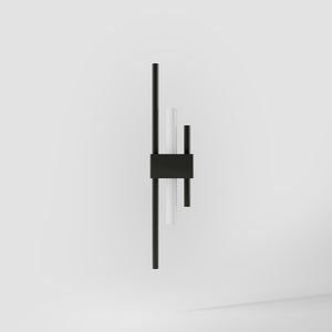 Wall lamp in brass with geometric design, clean and elegant lines, ideal for modern and sophisticated interiors by Ghidini 1849 - Finish: ONO Matt Black