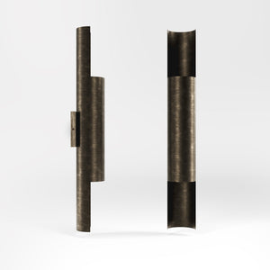 Contemporary brass wall lamp with tubular design, emits light upwards and downwards, ideal for modern spaces by Ghidini 1849 - Finish: OBM Bronze Satin Matt Brass