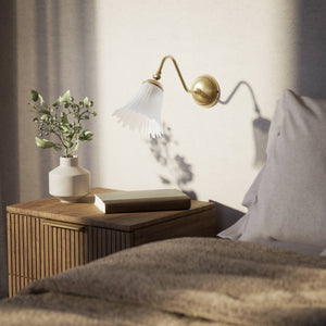 Brass wall lamp with floral frosted glass shade, vintage contemporary design for interiors by Ghidini 1849 - Finish: OBS Bronze Satin Brass