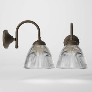 Wall lamp in brass with ribbed transparent glass shade, classic style, perfect for refined interiors by Ghidini 1849 - Finish: OBM Bronze Satin Matt Brass