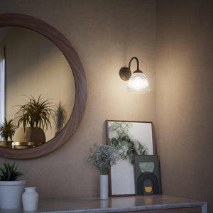 Wall lamp in brass with ribbed transparent glass shade, classic style, perfect for refined interiors by Ghidini 1849 - Finish: OBM Bronze Satin Matt Brass