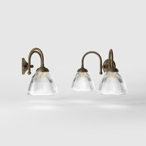 Double brass wall lamp clear ribbed glass Art Deco design bathroom lighting Italian Ghidini 1849 - Finish: OAS Antique Brass