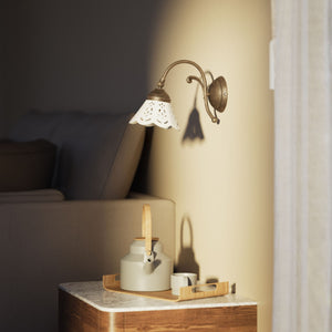 Brass wall lamp with ceramic shade, classic style Zefira by Ghidini 1849 - Finish: OAS Antique Brass