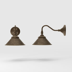 Retro brass wall lamp with articulated arm and adjustable conical shade for directional vintage lighting by Ghidini 1849 - Finish: OAS Antique Brass