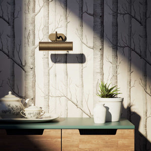 Brass picture light with 20cm shade, internal reflector, and adjustable joint. Perfect for enhancing artwork and interiors by Ghidini 1849 - Finish: OBM Bronze Satin Matt Brass