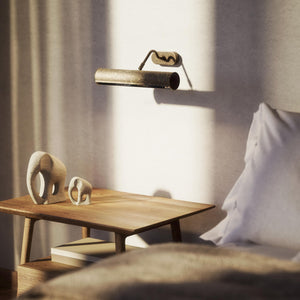 Brass picture light with 30cm shade, internal reflector, and adjustable joint. Ideal for enhancing artwork and decorative interiors by Ghidini 1849 - Finish: OAS Antique Brass