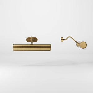 Brass picture light with 30cm shade, internal reflector, and adjustable joint. Ideal for enhancing artwork and decorative interiors by Ghidini 1849 - Finish: OBS Bronze Satin Brass