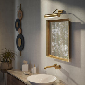 Brass picture light with 30cm shade, internal reflector, and adjustable joint. Ideal for enhancing artwork and decorative interiors by Ghidini 1849 - Finish: OBS Bronze Satin Brass