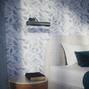 Brass picture light with 30cm shade, internal reflector, and adjustable joint. Ideal for enhancing artwork and decorative interiors by Ghidini 1849 - Finish: OCR Chrome Plated