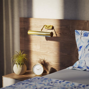 Brass picture light with 30cm shade, internal reflector, and adjustable joint. Ideal for enhancing artwork and decorative interiors by Ghidini 1849 - Finish: ORO 24K Gold Plated