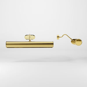 Brass picture light with reflector, adjustable arm, and minimalist design. Perfect for illuminating artwork in elegant interiors by Ghidini 1849 - Finish: ORO 24K Gold Plated