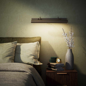 Classic brass picture light 60 cm with integrated reflector and adjustable dual arm for artworks by Ghidini 1849 - Finish: OBM Bronze Satin Matt Brass