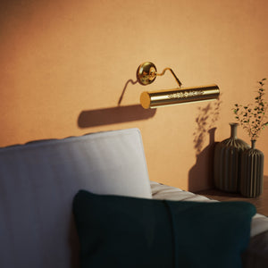 Classical brass picture wall lamp 30 cm with floral motif, decorative rosette and adjustable arm for artwork lighting by Ghidini 1849 - Finish: ORO 24K Gold Plated