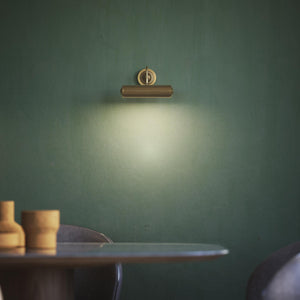 Art Deco brass picture wall lamp with striped shade, adjustable arm and rosette base for artwork illumination by Ghidini 1849 - Finish: OBS Bronze Satin Brass