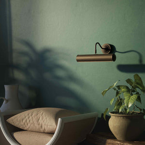 Art Deco brass picture wall lamp 30 cm with geometric line pattern, rosette and adjustable arm for artwork lighting by Ghidini 1849 - Finish: Finish: OBM Bronze Satin Matt Brass