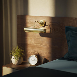 Art Deco brass picture wall lamp 30 cm with geometric line pattern, rosette and adjustable arm for artwork lighting by Ghidini 1849 - Finish: Finish: OLV Polished Brass