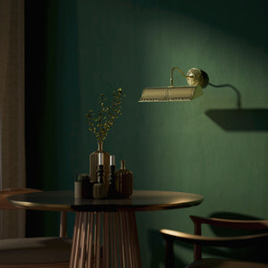 Classical brass picture wall lamp 30 cm with rocaille decorations, floral rosette and adjustable arm by Ghidini 1849 - Finish: OLV Polished Brass