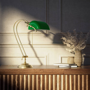 Classic banker's desk lamp with green glass shade and adjustable brass structure featuring dual joints and pull chain switch by Ghidini 1849 - Finish: OLV Polished Brass