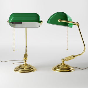 Banker’s lamp in brass with green shade, perfect for offices, studies, and classic interiors by Ghidini 1849 - Finish: OLV Polished Brass
