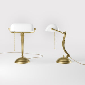 Classic table lamp with white glass shade decorated brass stem shaped circular base and pull chain by Ghidini 1849 - Finish: OBV Bronze Satin Light Brass