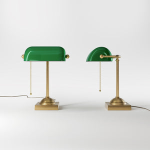 Vintage brass banker’s lamp with green shade, retro design perfect for desks and elegant offices by Ghidini 1849 - Finish: OBS Bronze Satin Brass