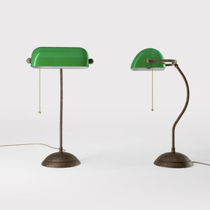 Banker's lamp with curved stem, green glass shade and domed brass base, golden pull chain for operation by Ghidini 1849 - Finish: OAS Antique Brass