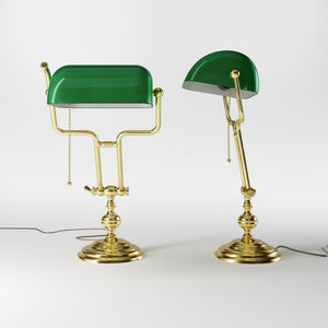 Adjustable brass Banker’s Lamp with green glass shade, classic design for office or study by Ghidini 1849 - Finish: OLV Polished Brass