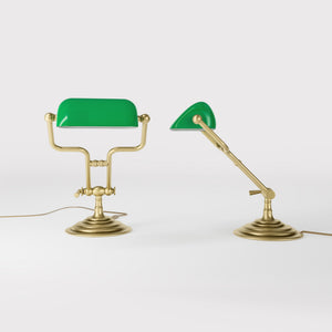 Small banker's lamp with green shade, adjustable brass arm and turned stepped base by Ghidini 1849 - Finish: OBV Bronze Satin Light Brass