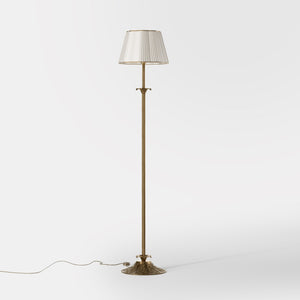 Classic brass floor lamp with ivory white fabric shade Luigi XV by Ghidini 1849 - Finish: OBS Bronze Satin Brass