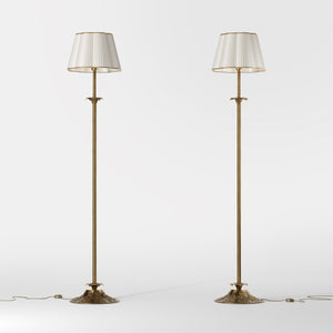Classic brass floor lamp with ivory white fabric shade Luigi XV by Ghidini 1849 - Finish: OBS Bronze Satin Brass