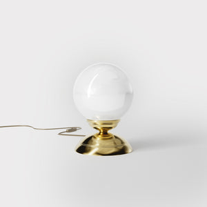 1930s style table lamp with glossy white glass globe and domed brass base Italian retro design - Finish: OLV Polished Brass