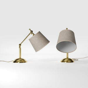 Brass table lamp with linen-effect fabric shade adjustable jointed structure decorated base Made in Italy by Ghidini 1849 - Finish: OLV Polished Brass