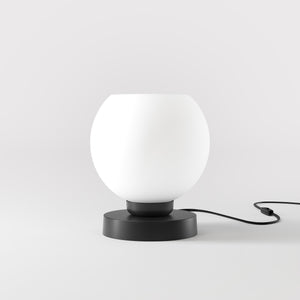 Brass table lamp with frosted glass globe, minimalist and elegant design, ideal for refined interiors - Finish: ONO Matt Black