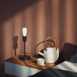 Modern brass table lamp with stem, minimalist and elegant design, ideal for desks, bedside tables, and consoles by Ghidini 1849 - Finish: ONO Matt Black