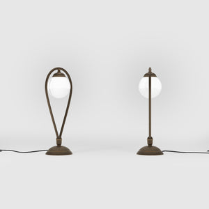 Art Deco table lamp in brass with glossy white glass sphere teardrop structure round base elegant design lighting decor by Ghidini 1849 - Finish: OBM Bronze Satin Matt Brass