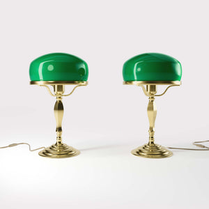 Vintage mushroom lamp in brass with green glass shade, elegant and timeless design by Ghidini 1849 - Finish: OLV Polished Brass