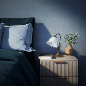 Brass table lamp with floral satin shade, Art Nouveau style by Ghidini 1849 - Finish: OAS Antique Brass