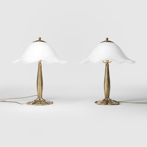 Brass table lamp with floral frosted glass shade and wood base by Ghidini 1849 - Finish: OBS Bronze Satin Brass